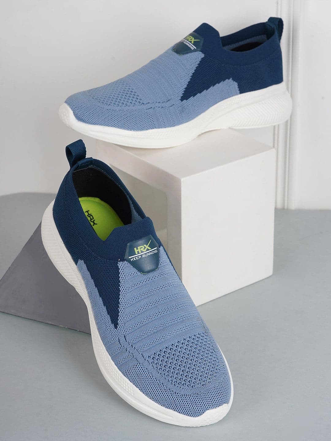 HRX by Hrithik Roshan Men Blue Colourblocked Contrast Sole Slip On Sneakers - view 1