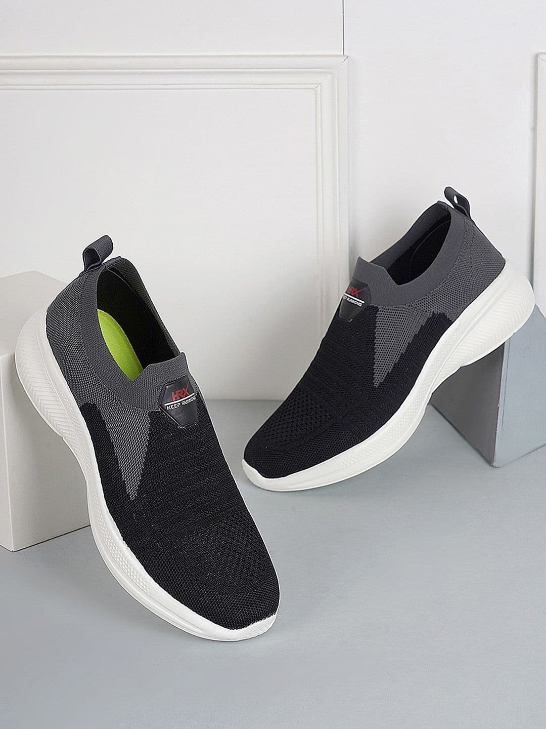 HRX by Hrithik Roshan Men Black & Grey Colourblocked Contrast Sole Slip On Sneakers - view 1