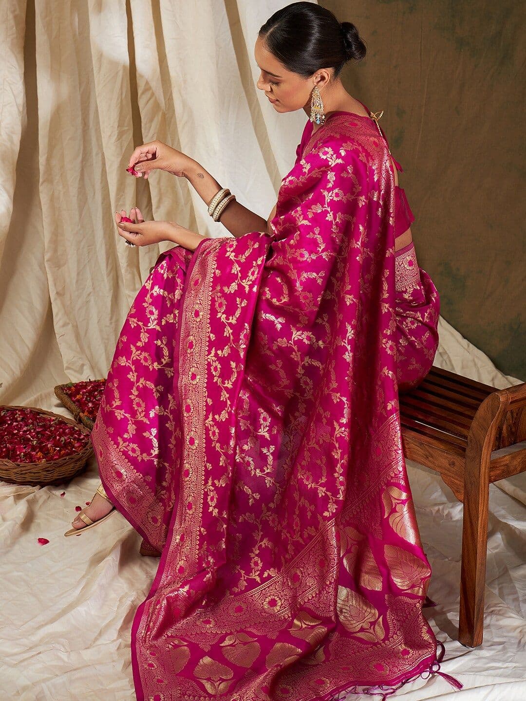 Sangria Pink & Gold-Toned Floral Woven Design Zari Banarasi Saree - view 1