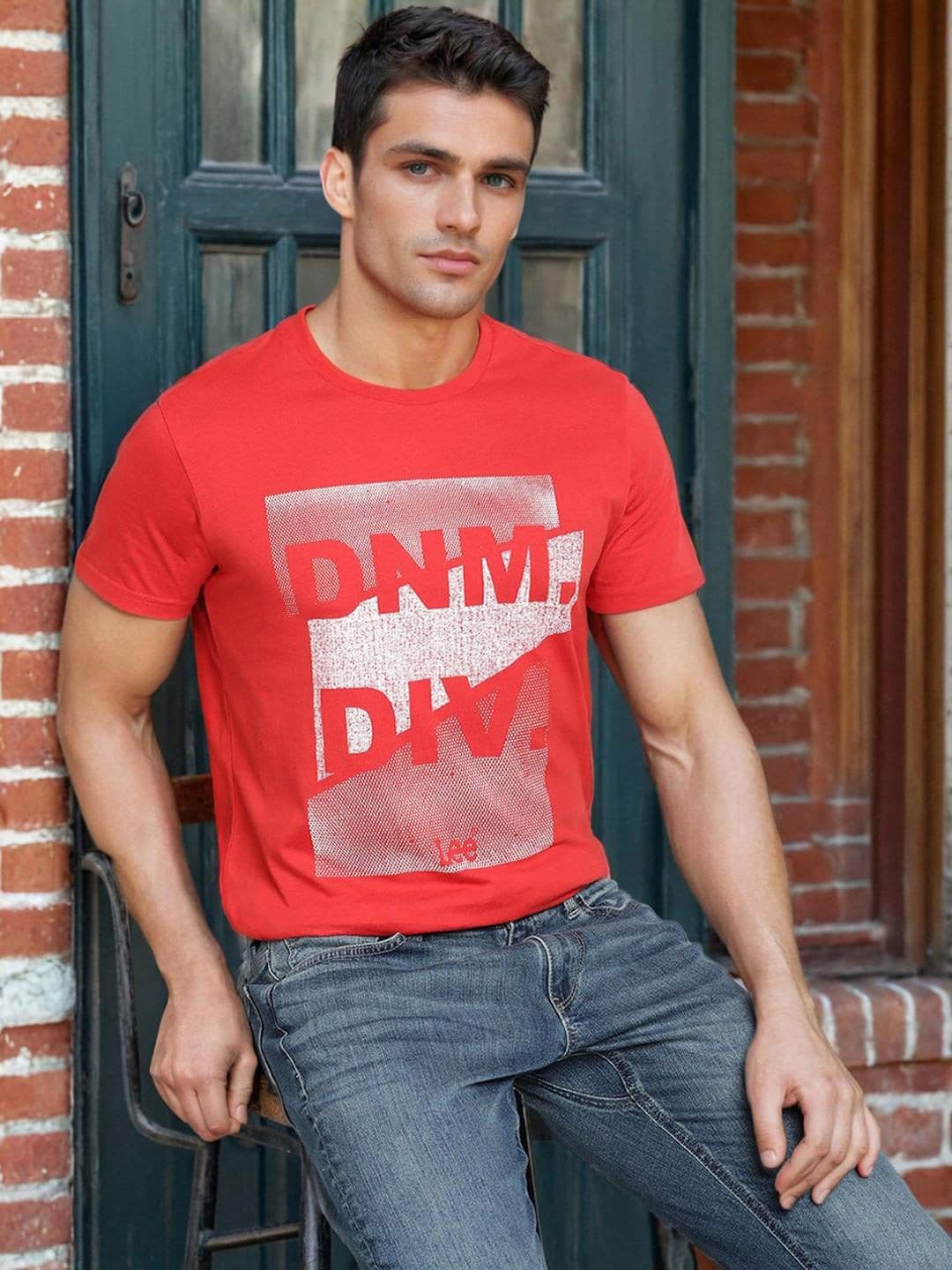 Lee Typography Printed Short Sleeves Cotton Slim Fit T-shirt - view 1