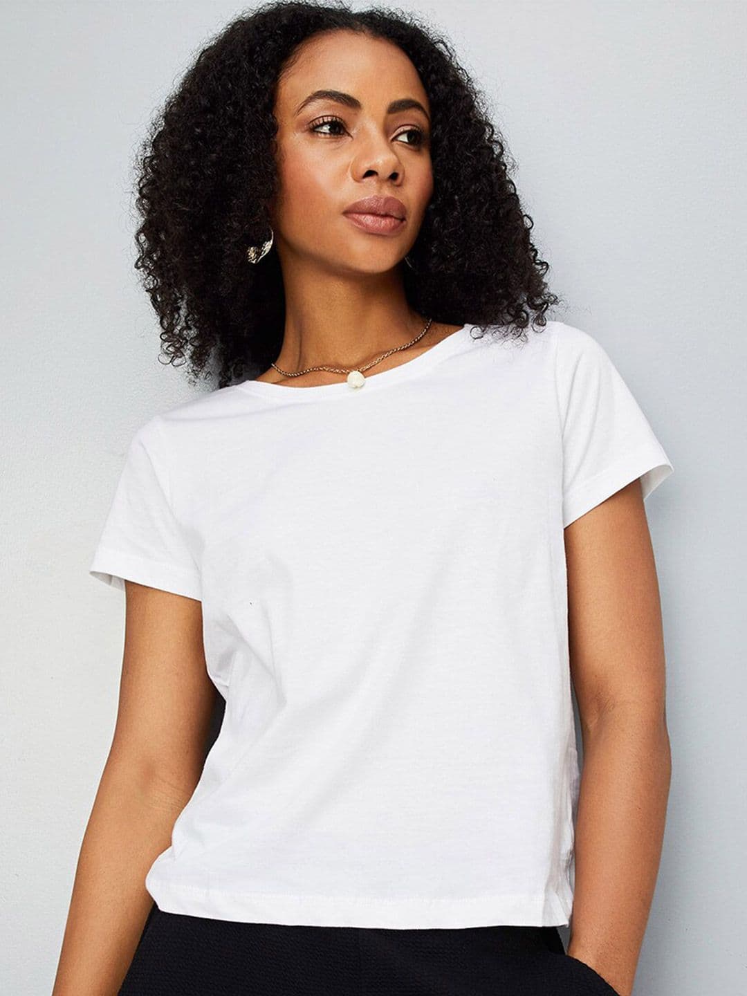 max Round Neck Short Sleeves Pure Cotton T-shirt - view 1