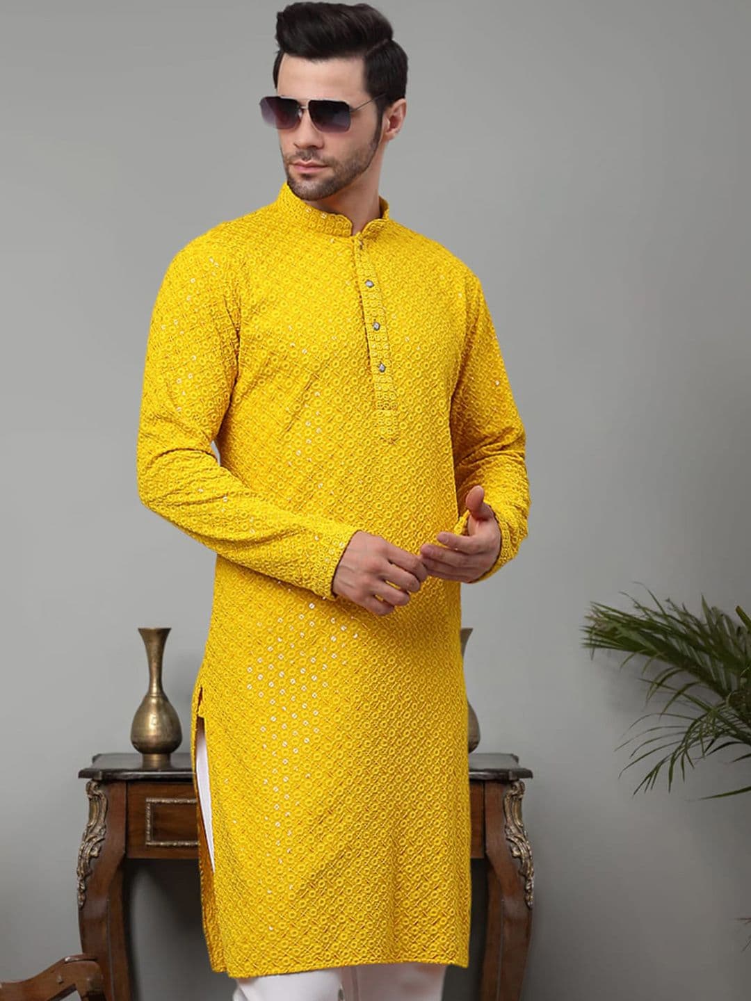 Jompers Floral Embroidered Chikankari Mandarin Collar Straight Kurta - view 1