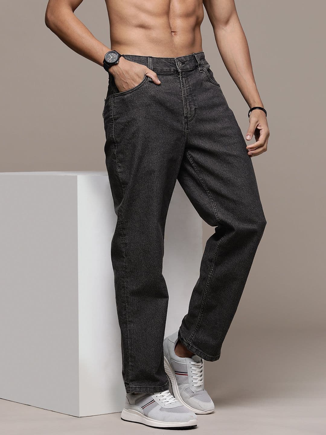The Roadster Life Co. Men Straight Fit Light Fade Stretchable Jeans - view 1