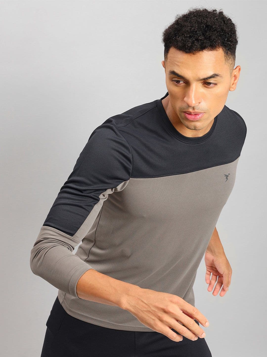 Technosport Colourblocked Anti Odour Slim Fit Training T-shirt - view 1