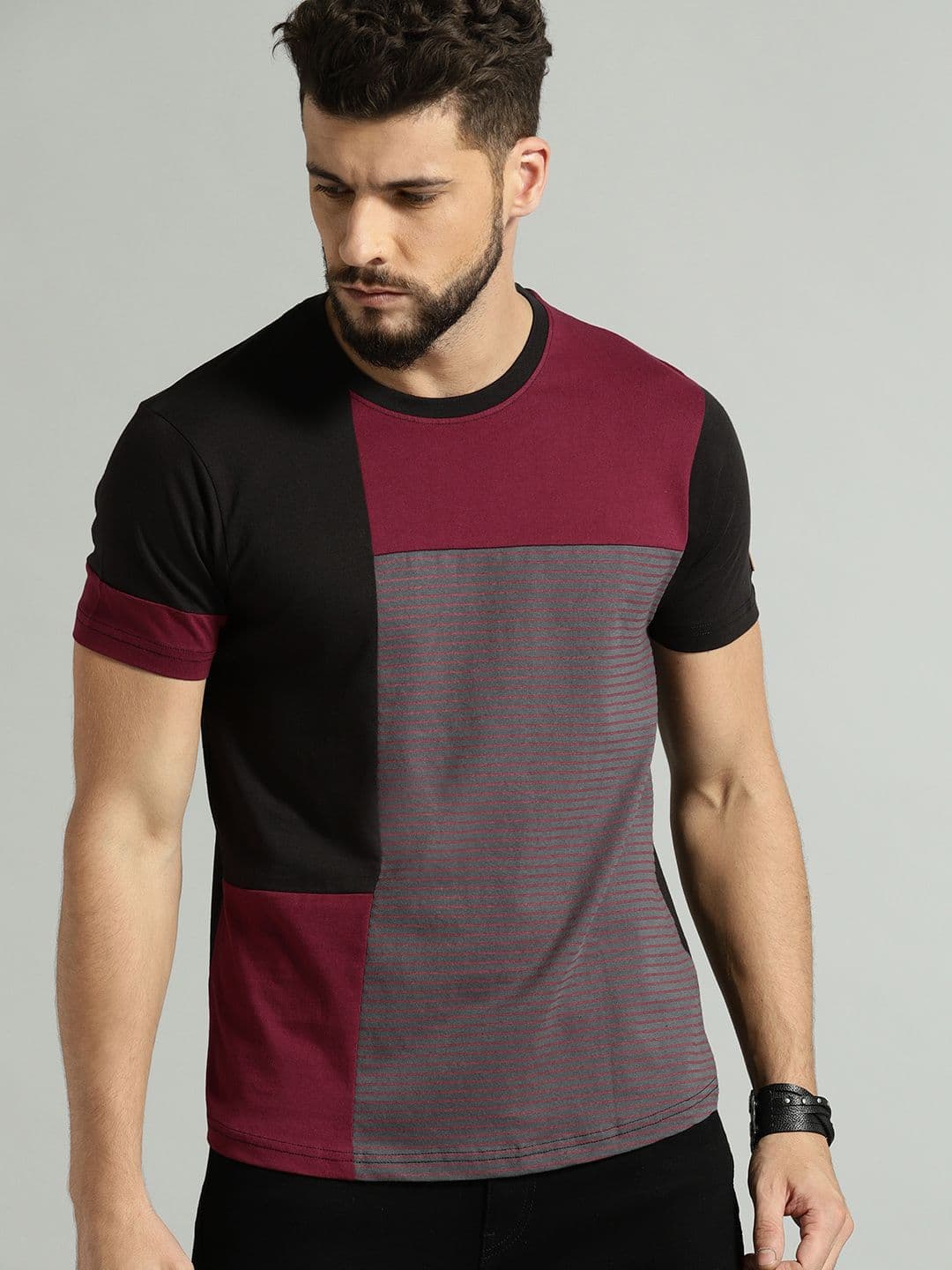 Roadster Men Black Colorblocked Round Neck Cotton T-shirt - view 1