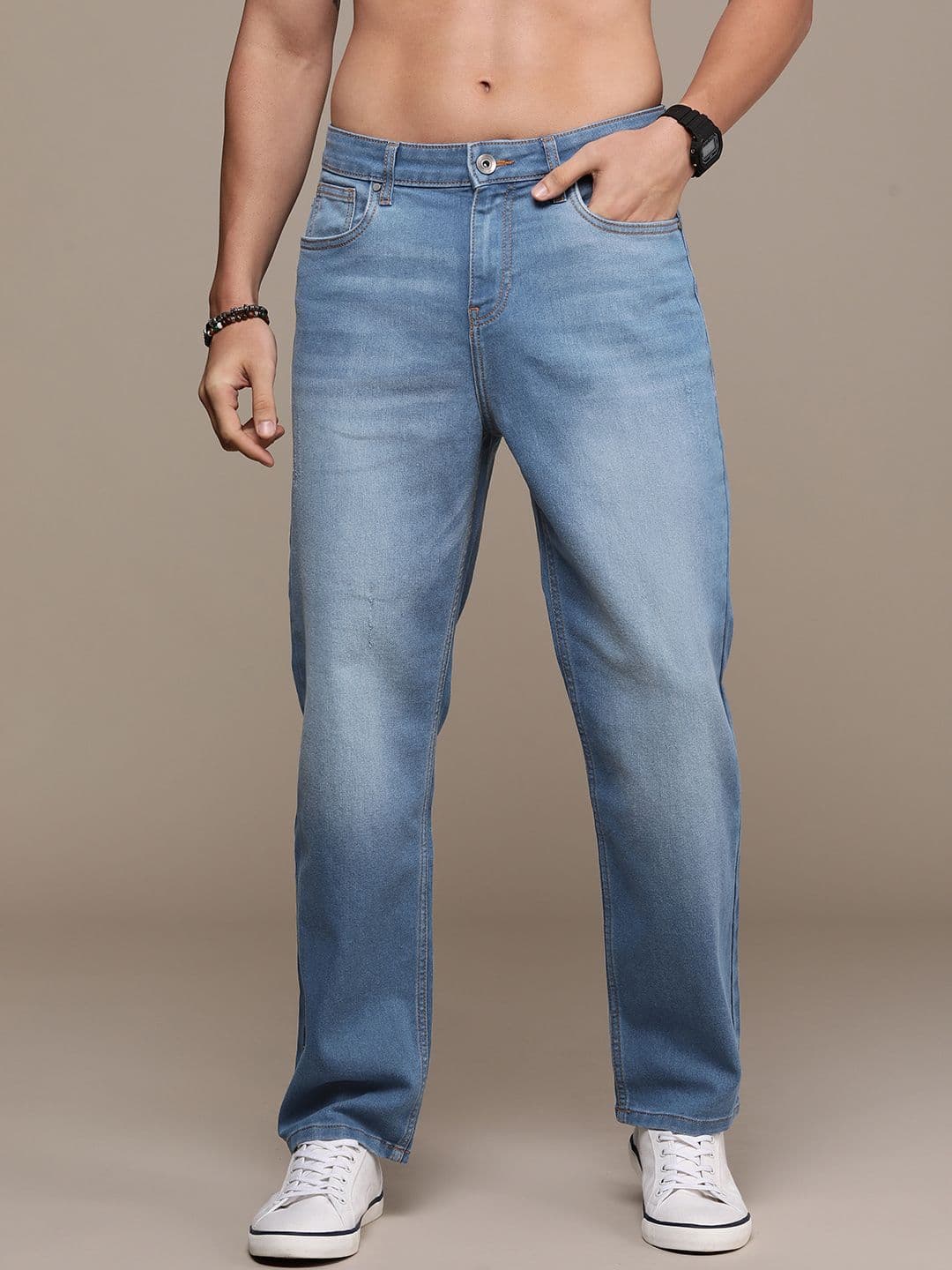 Roadster Men Straight Fit Light Fade Stretchable Jeans - view 1