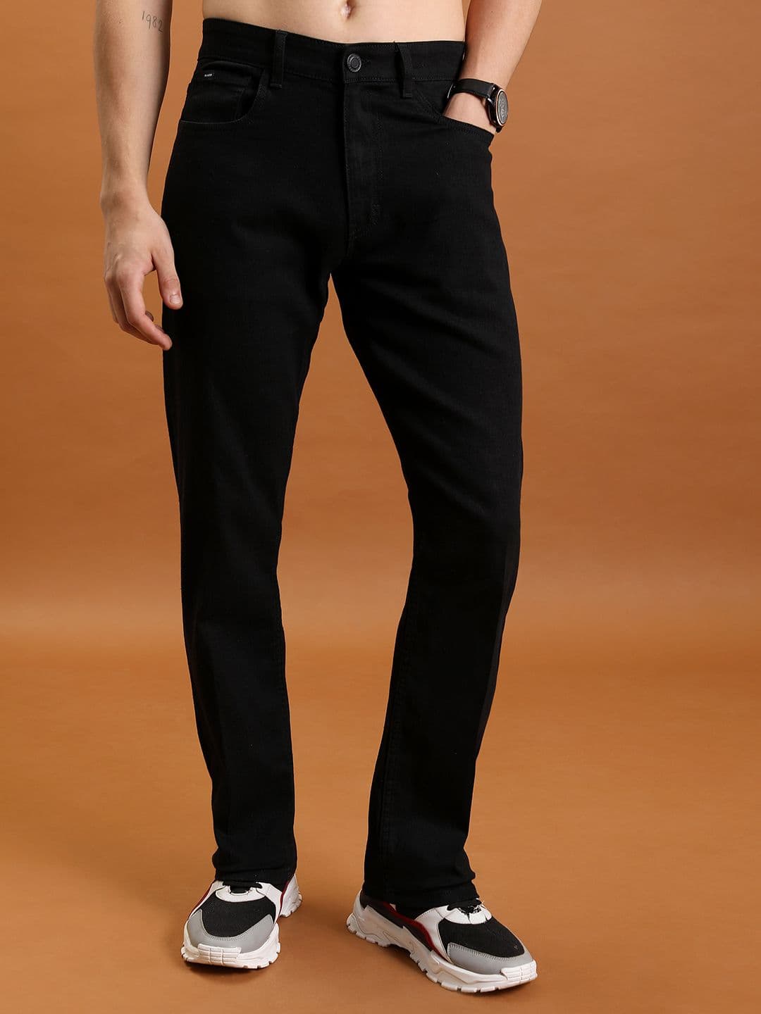 HIGHLANDER Men Straight Fit Clean Look Stretchable Jeans - view 1