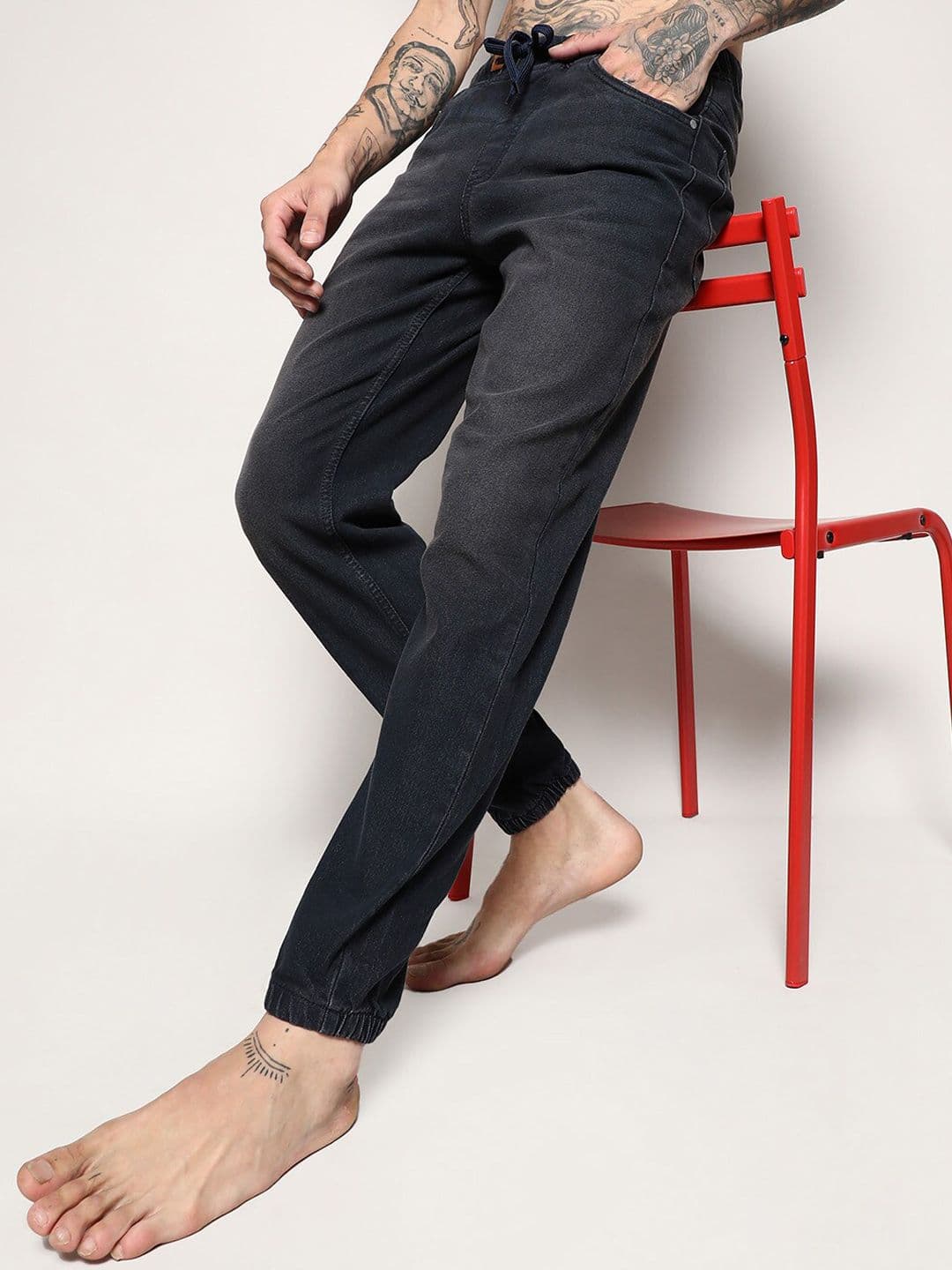 CAHOOT Campus Sutra Men Grey Smart Slim Fit Low Distress Light Fade Stretchable Jeans - view 1