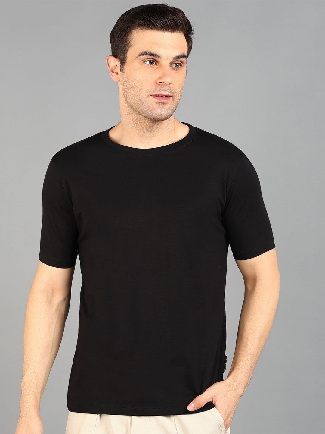 KAEZRI Slim Fit Round Neck Short Sleeves Cotton T-shirt - view 1