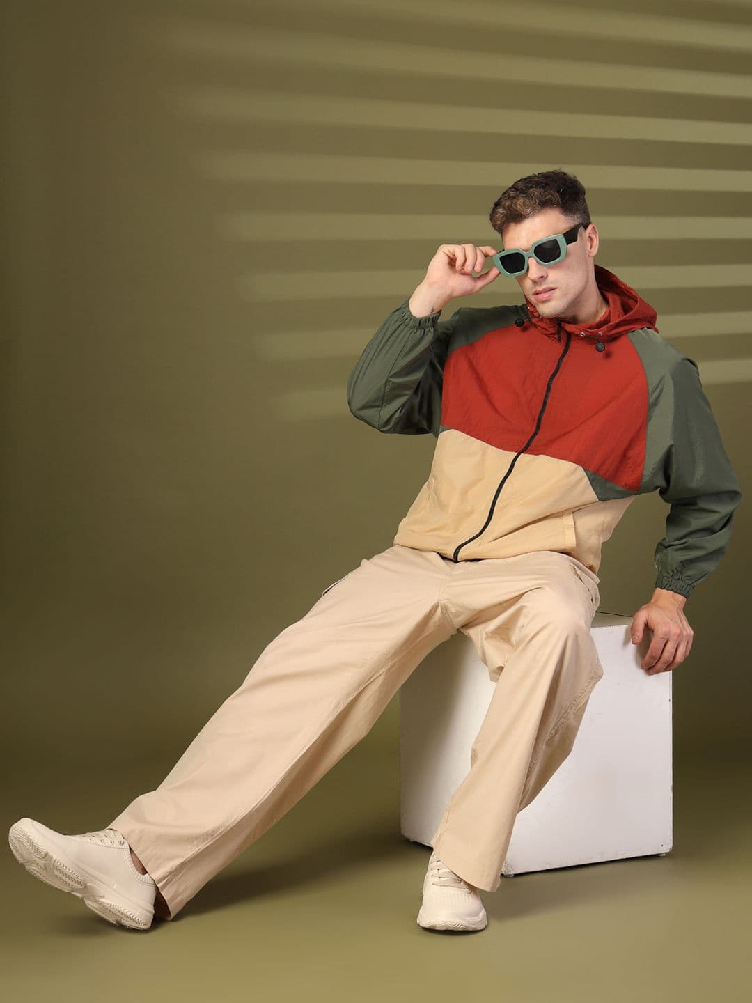 CHKOKKO Colourblocked Hooded Windcheater Sporty Jacket - view 1
