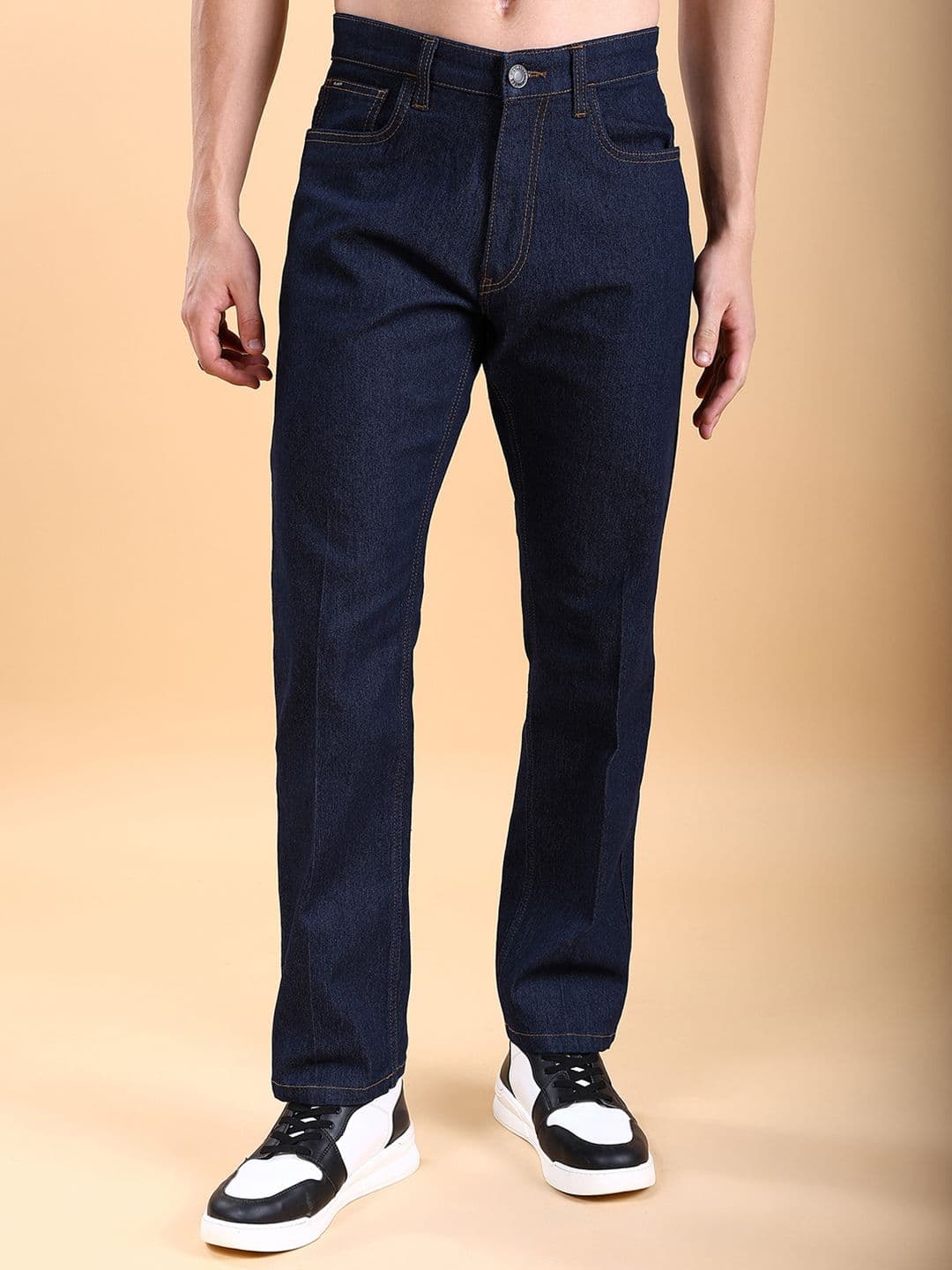 HIGHLANDER Men Straight Fit Clean Look Stretchable Jeans - view 1