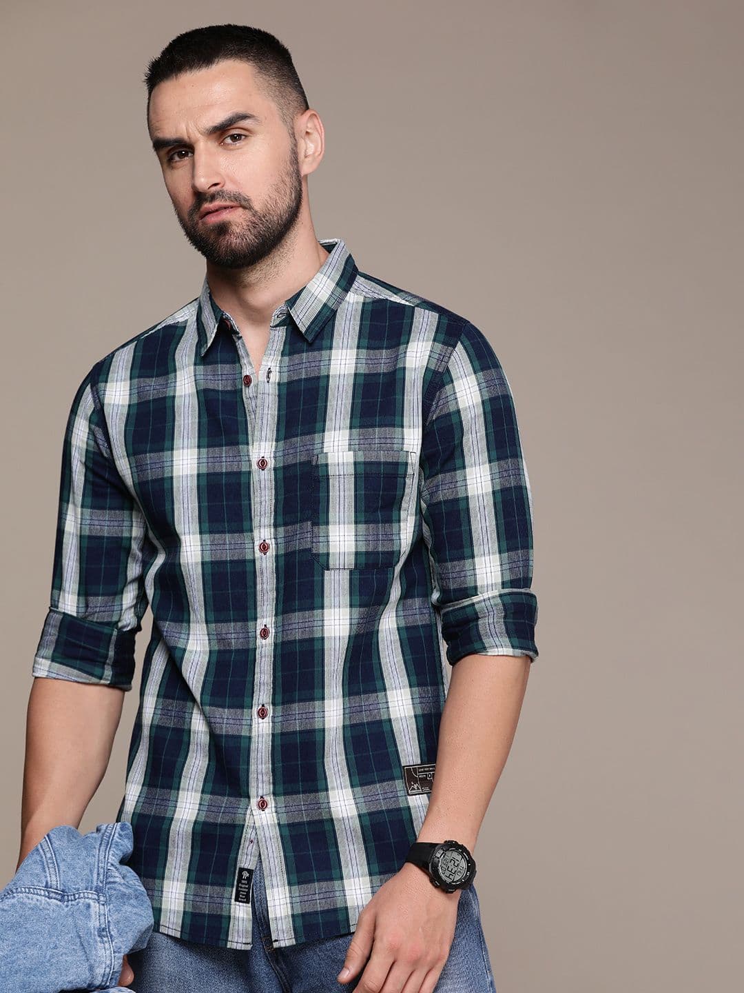 Roadster Men Relaxed Checked Regular Casual Pure Cotton Shirt - view 1