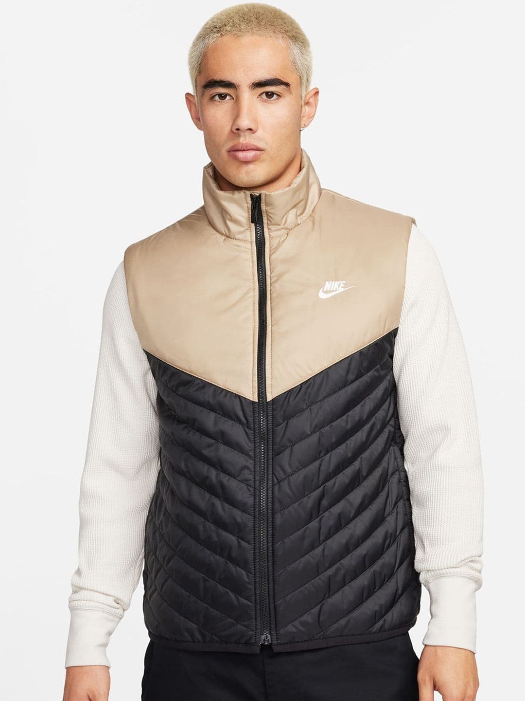 Nike Therma-FIT Windrunner Midweight Puffer Vest Jacket - view 1