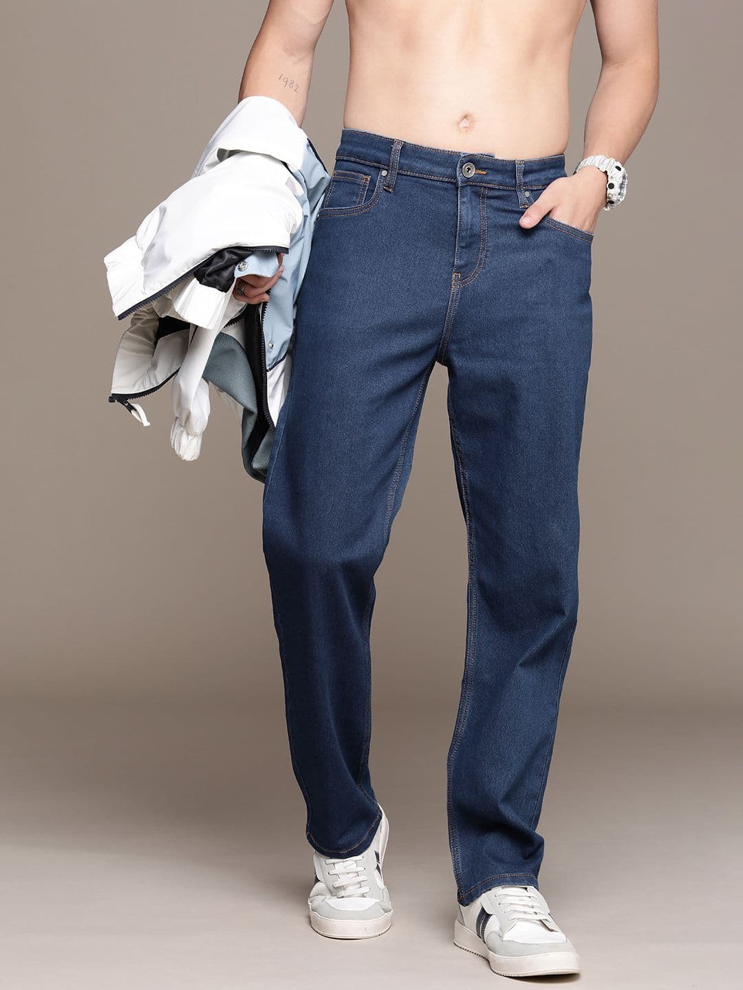 Roadster Men Mid-Rise Straight Fit Stretchable Jeans - view 1