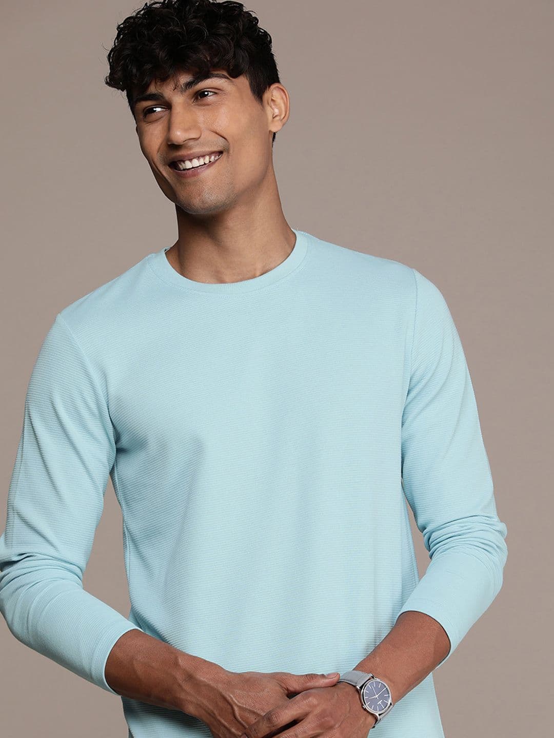 WROGN Solid Round Neck T-shirt - view 1