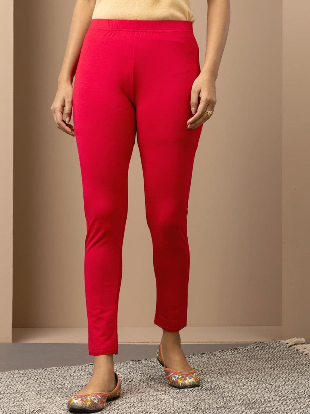 Lakshita Mid Rise Plain Ankle Length Leggings - view 1