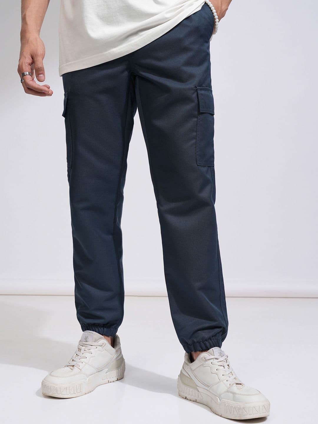 HIGHLANDER Men Solid Regular Fit Mid-Rise Cargo-Style Joggers - view 1