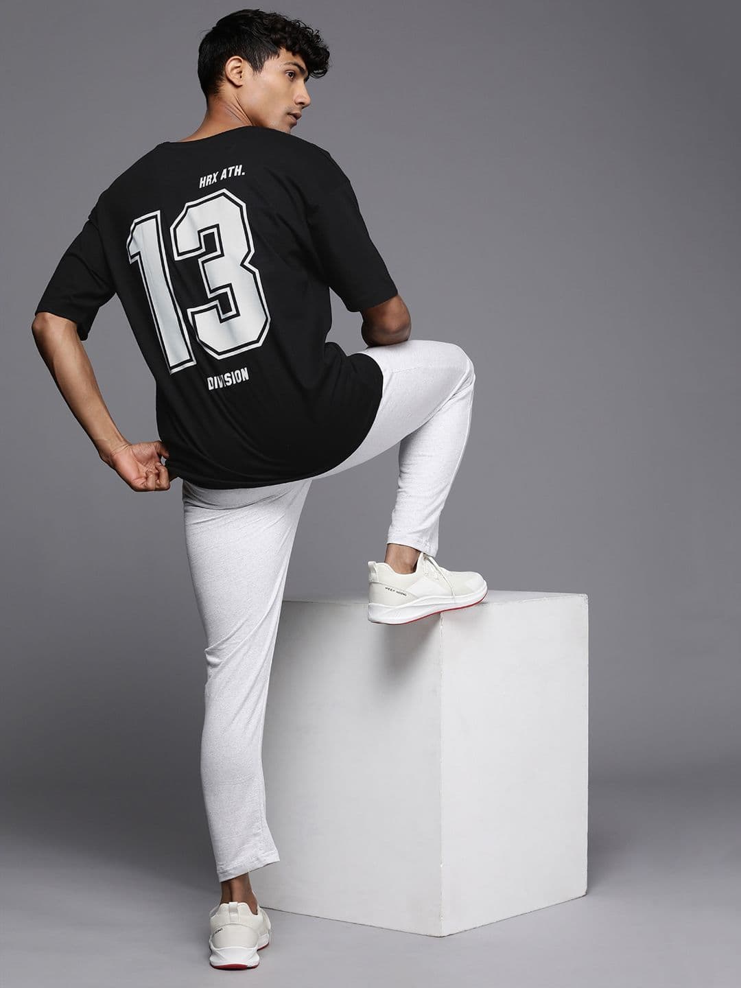 HRX by Hrithik Roshan Men Printed Drop-Shoulder Sleeves Pure Cotton Oversized T-shirt - view 1