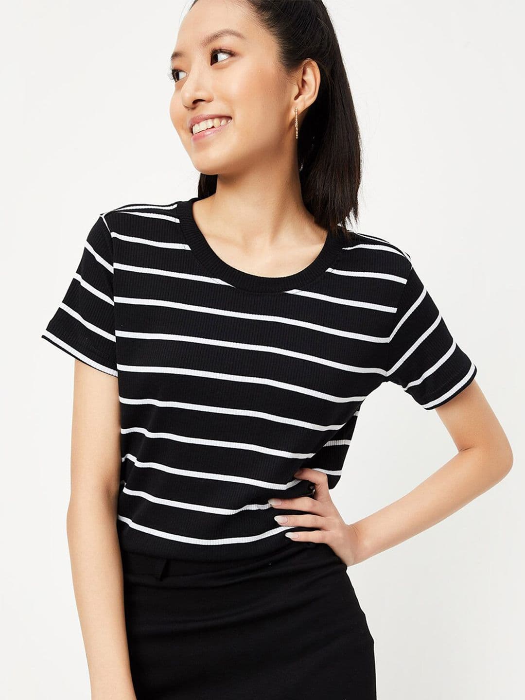 max Striped Short Sleeves T-shirt - view 1