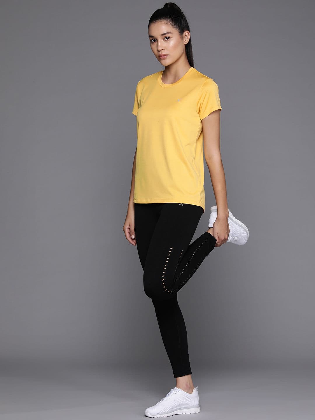 HRX by Hrithik Roshan Reflective Elements Detailed Rapid-Dry Training T-shirt - view 1
