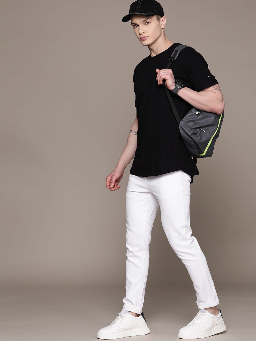 Roadster Men Skinny Fit Stretchable Jeans - view 1