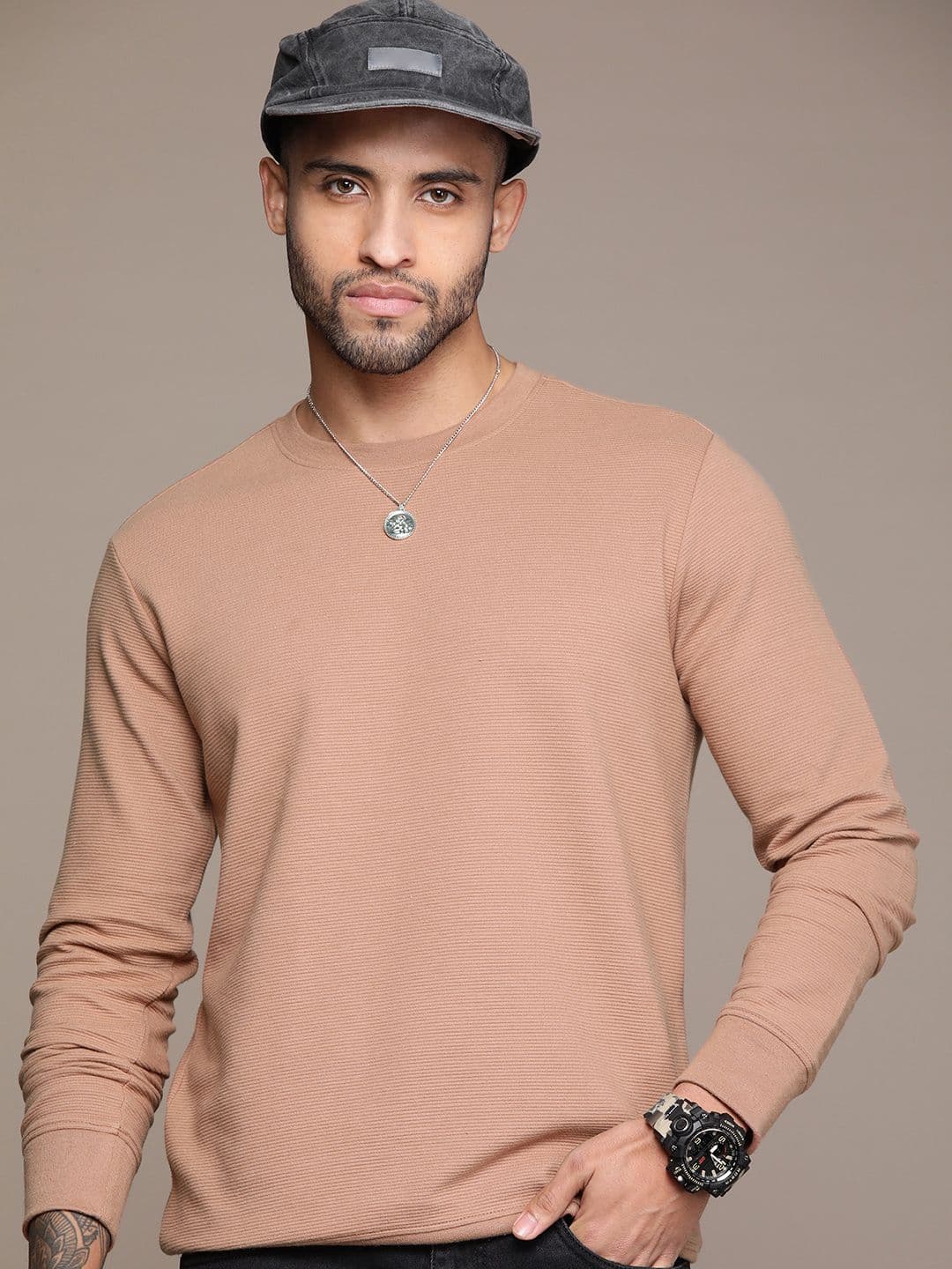 Roadster Men Solid T-shirt - view 1