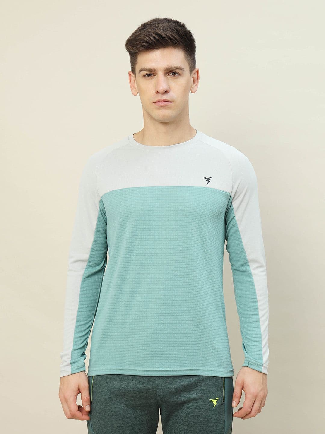 Technosport Colourblocked Slim Fit T-shirt - view 1