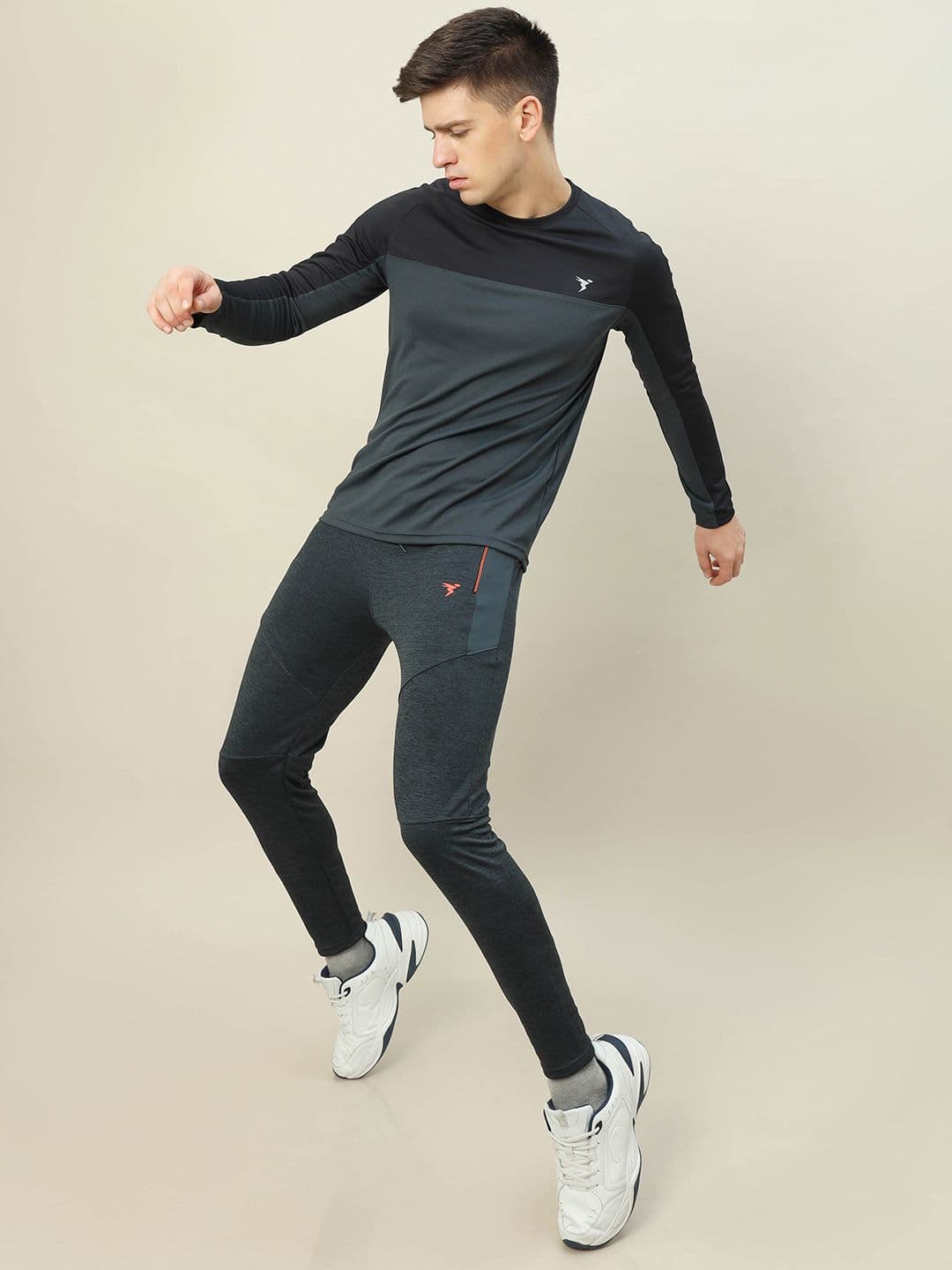Technosport Colourblocked Slim Fit T-shirt - view 1