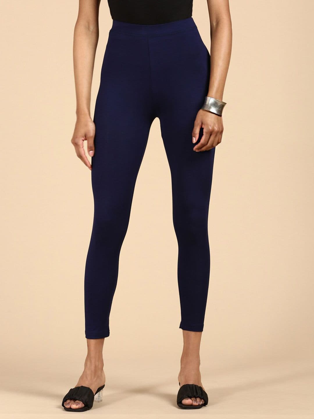 De Moza Plus-Size High-Rise Ankle-Length Leggings - view 1