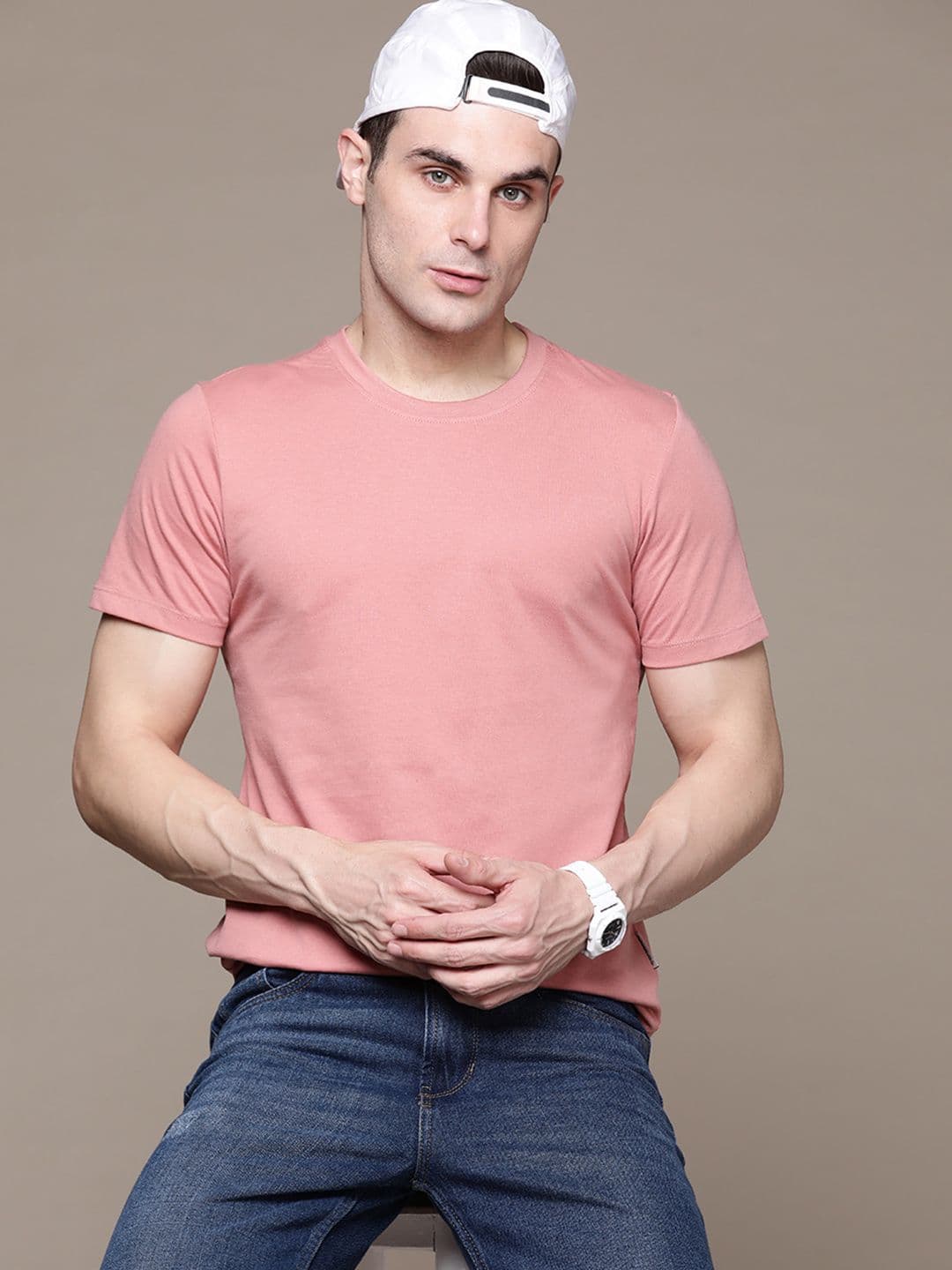 The Roadster Lifestyle Co. Men Solid T-shirt - view 1
