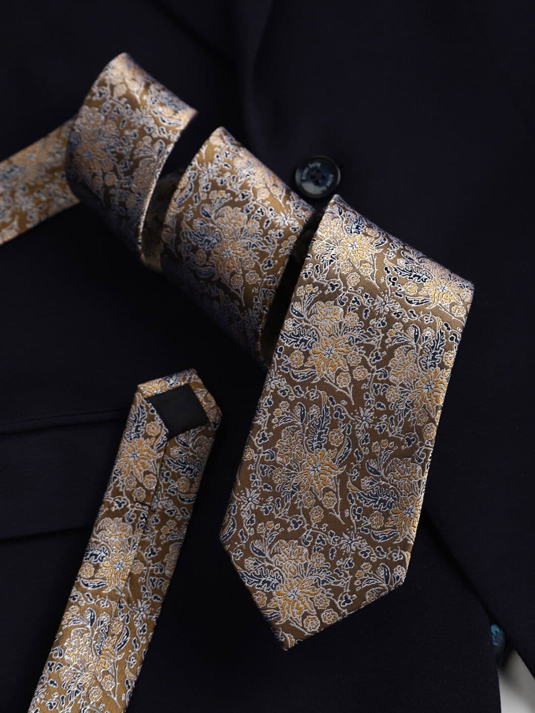 Peter England Men Woven Design Broad Tie - view 1