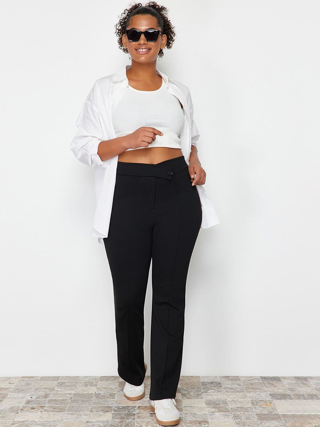 Trendyol Plus Size Women Mid-Rise Pure Cotton Trousers - view 1