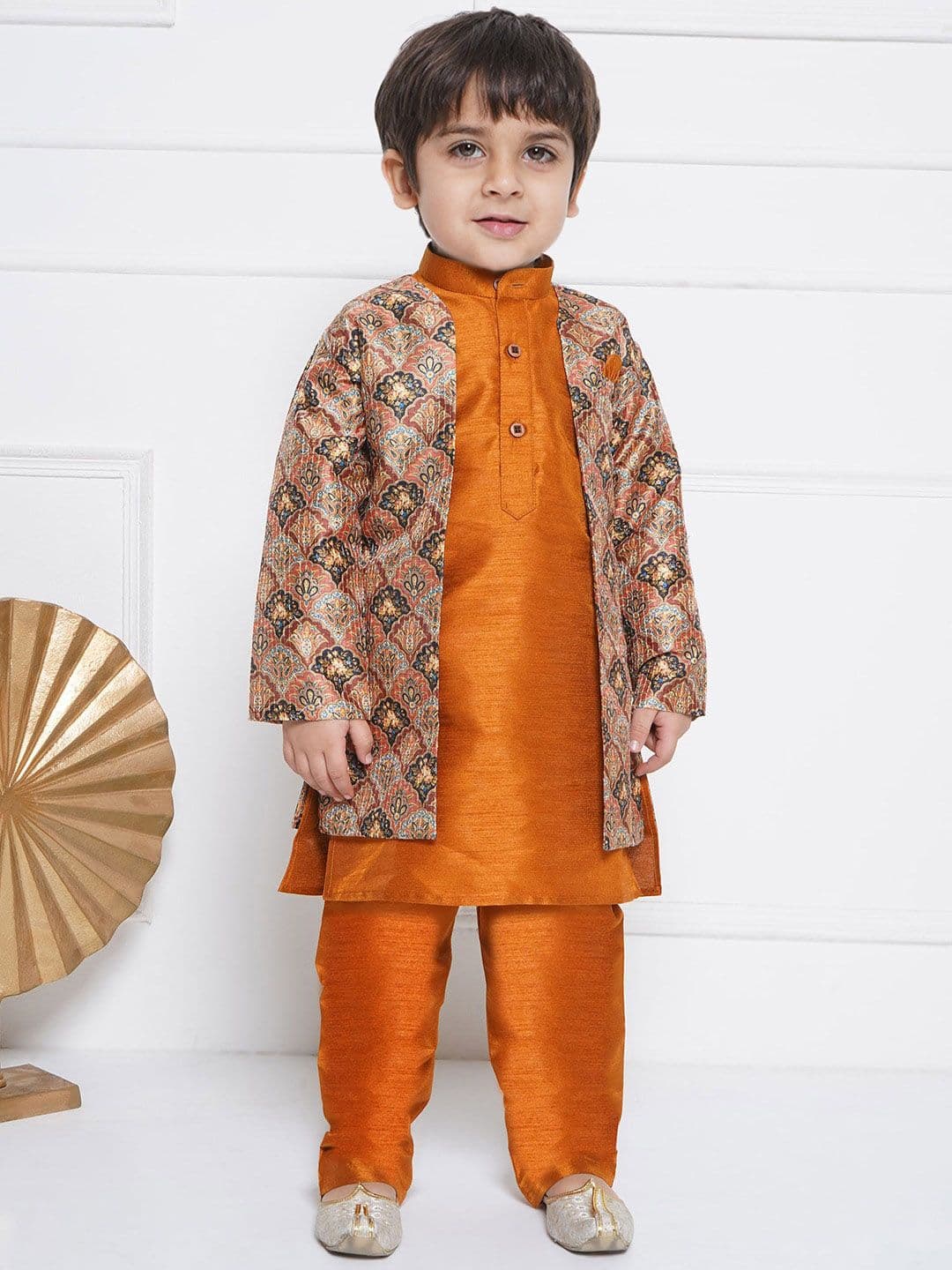 Aj DEZInES Boys Floral Embroidered Mandarin Collar Straight Kurta With Pyjama - view 1