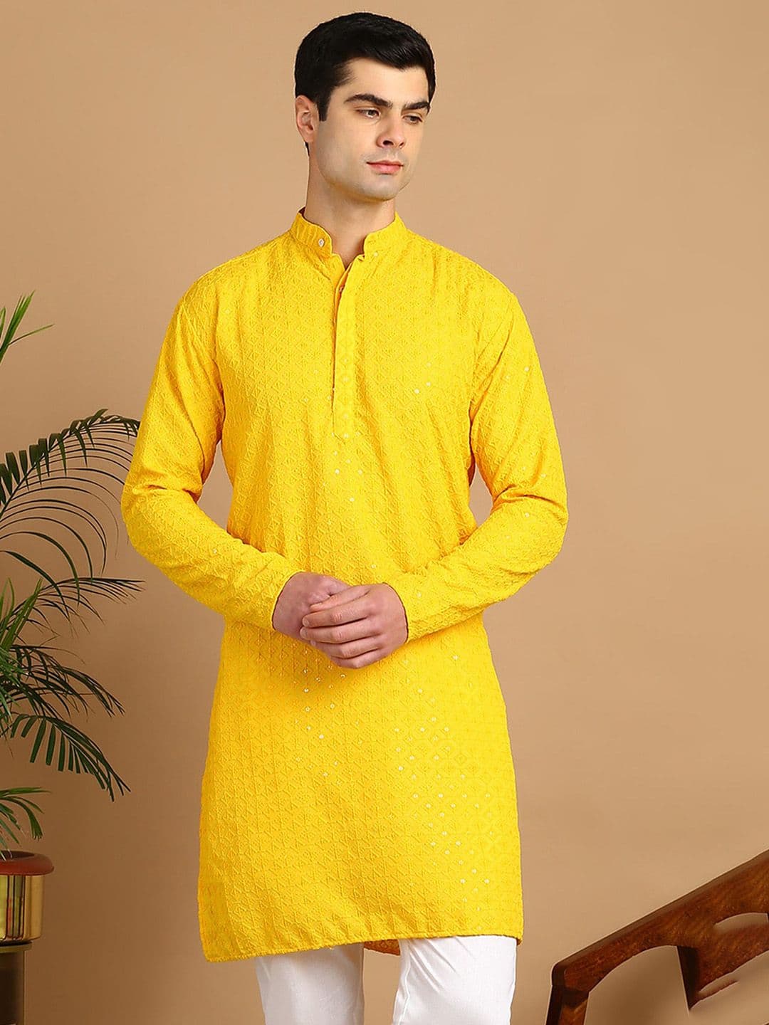 FUBAR Ethnic Motif Embroidered Sequined Straight Kurta - view 1