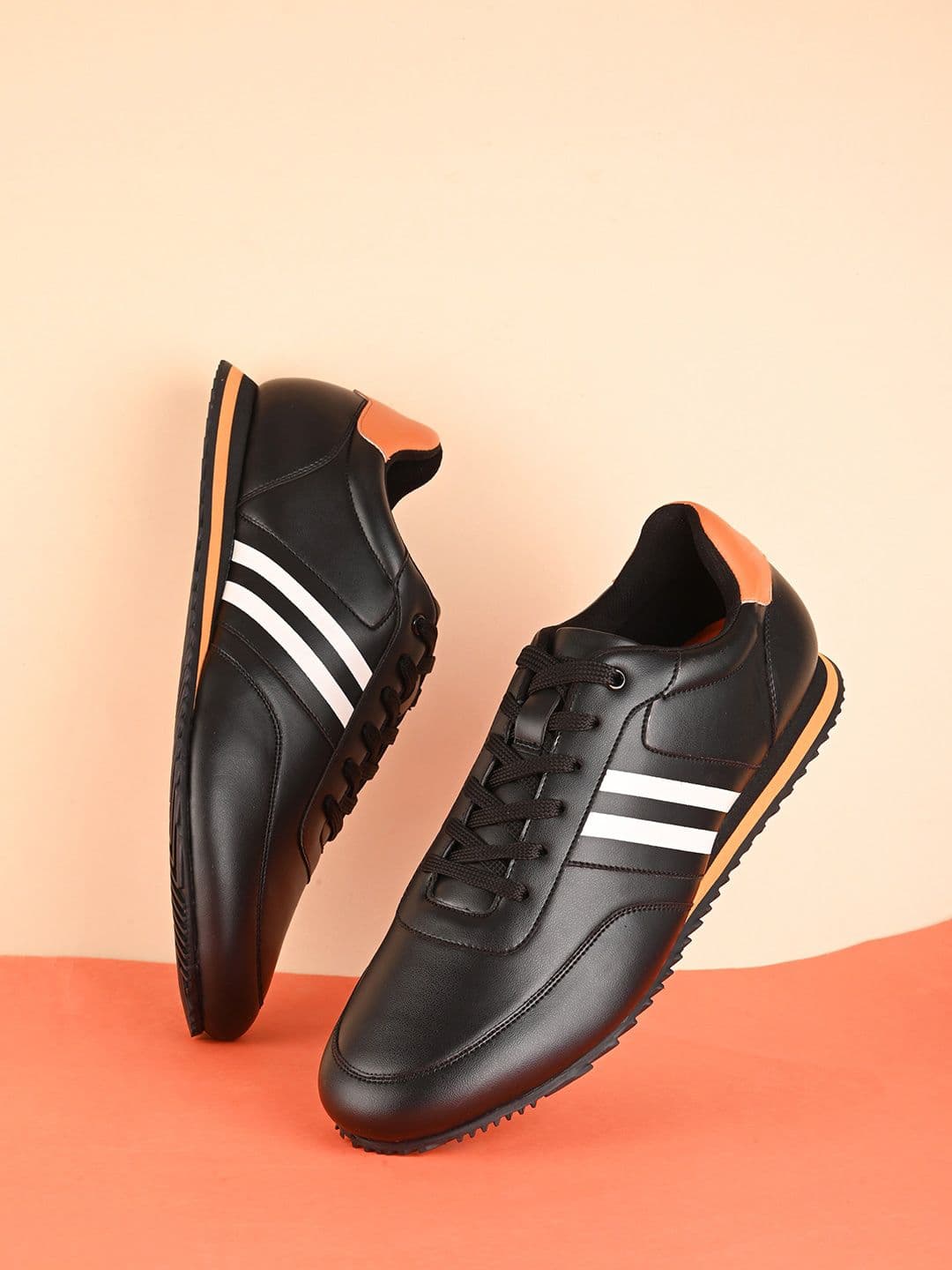 HRX by Hrithik Roshan Men Black & White Striped Lightweight Sneakers - view 1