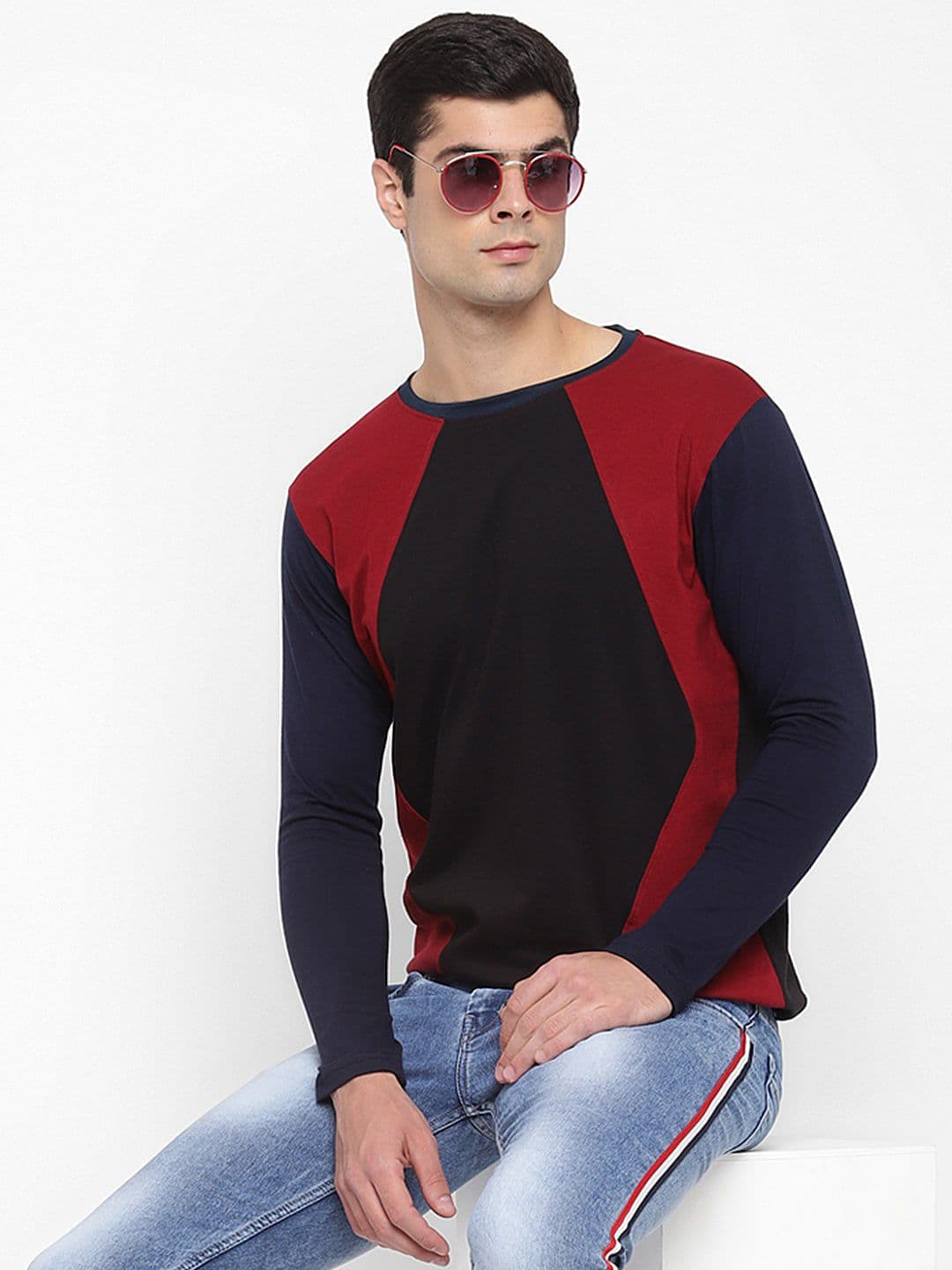 Bukkl Colourblocked Extended Sleeves Slim Fit Cotton T-shirt - view 1