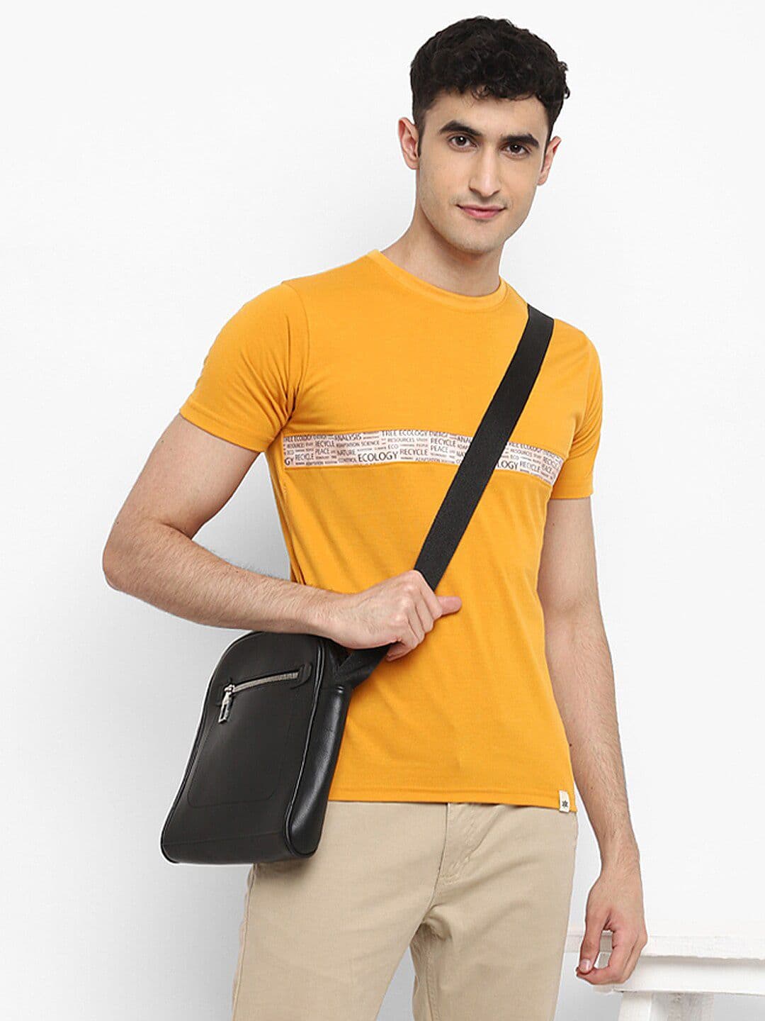 Bukkl Men Striped Pockets Slim Fit T-shirt - view 1