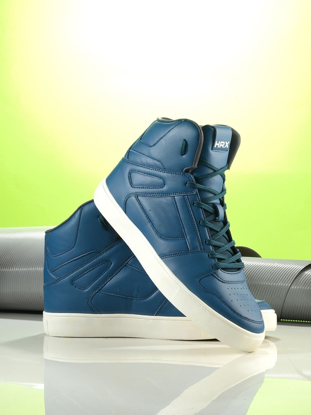 HRX by Hrithik Roshan Men Teal Green Textured Round Toe Sneakers - view 1