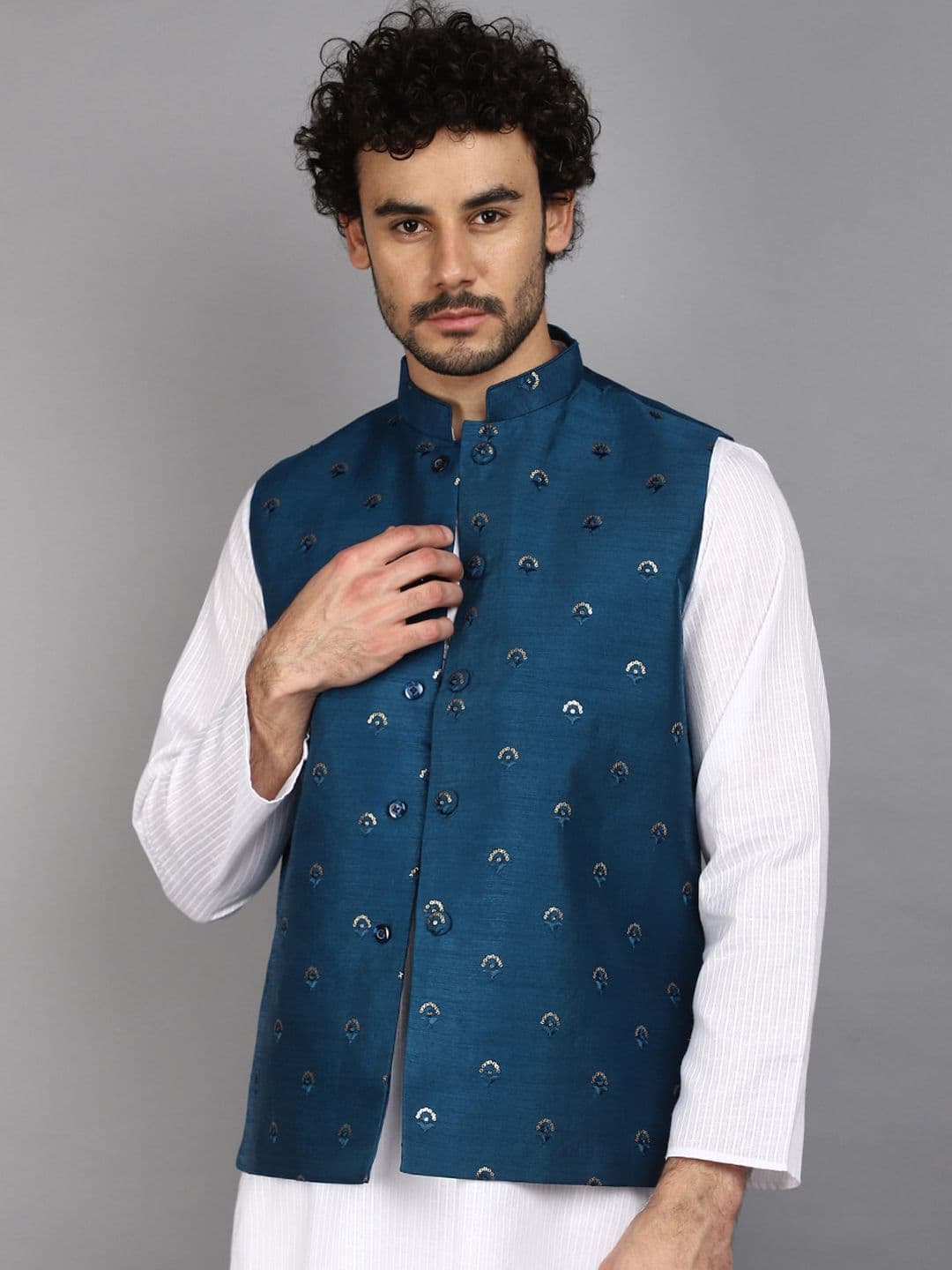 V-Mart Embellished Mandarin Collar Sequinned Nehru Jacket - view 1
