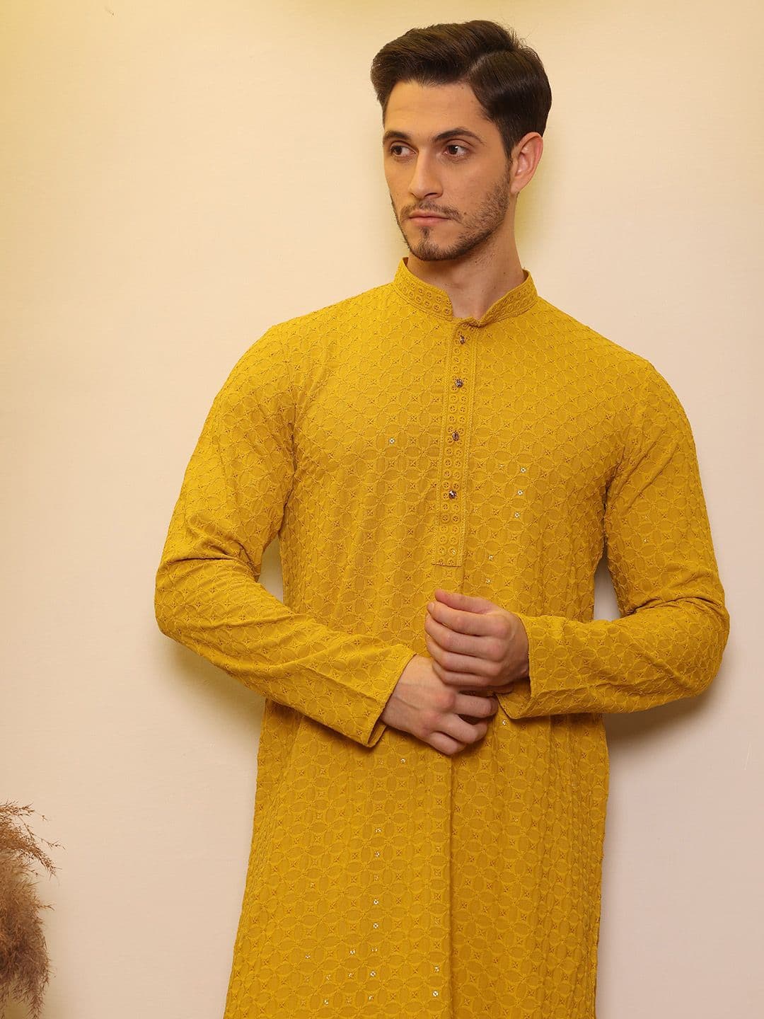 House of Pataudi Ethnic Motifs Embroidered Straight Kurta - view 1