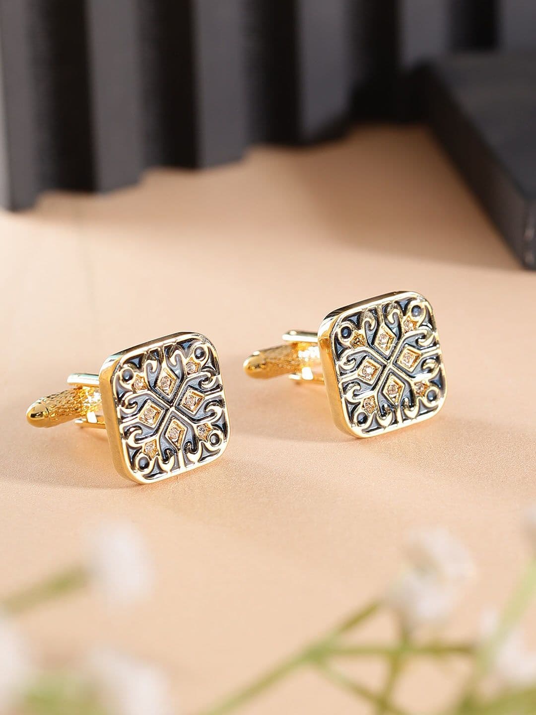 Alvaro Castagnino Textured Square Cufflinks - view 1