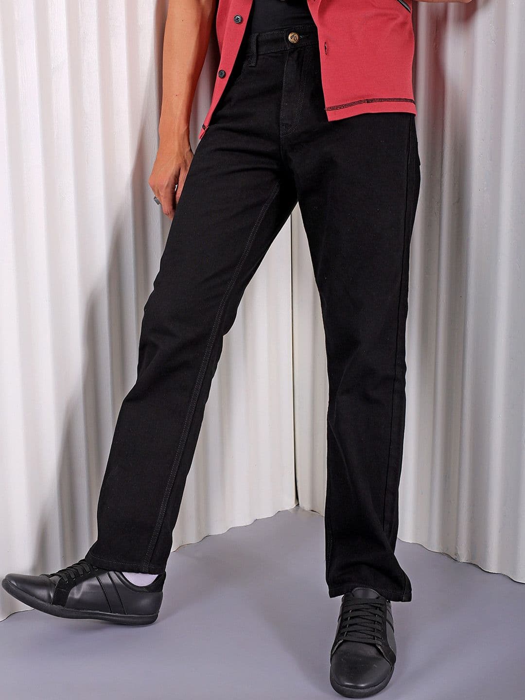 The Indian Garage Co Men Straight Fit Pure Cotton Jeans - view 1