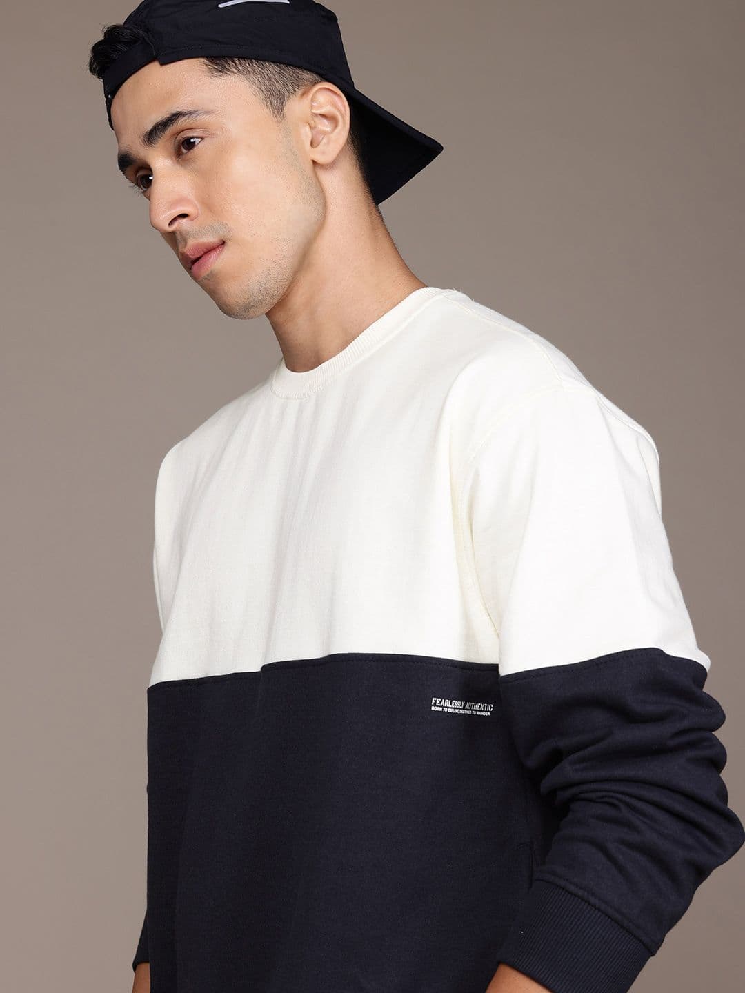 The Roadster Lifestyle Co. Men Colourblocked Relaxed Fit Sweatshirt - view 1