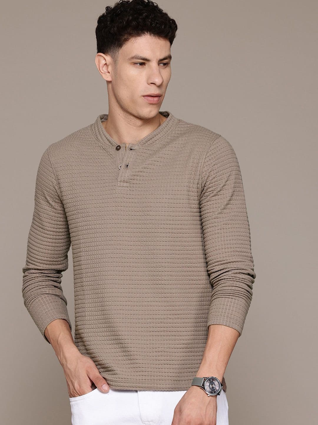 The Roadster Lifestyle Co. Men Self-Checked T-shirt - view 1