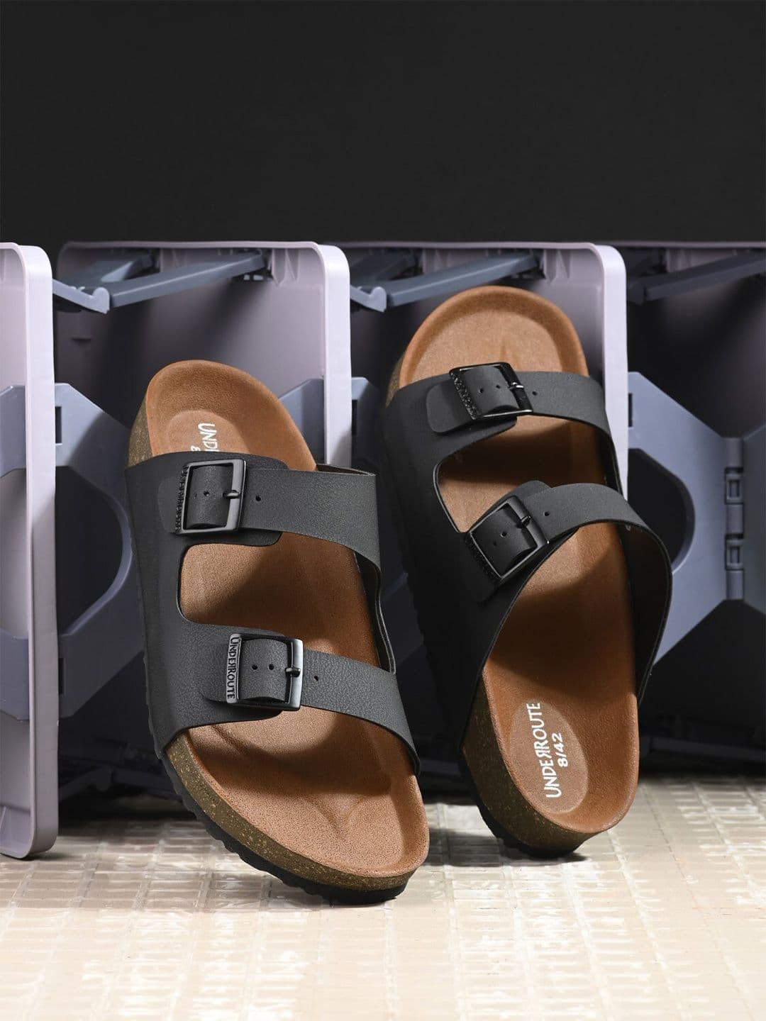 UNDERROUTE Men Comfort Sandals - view 1