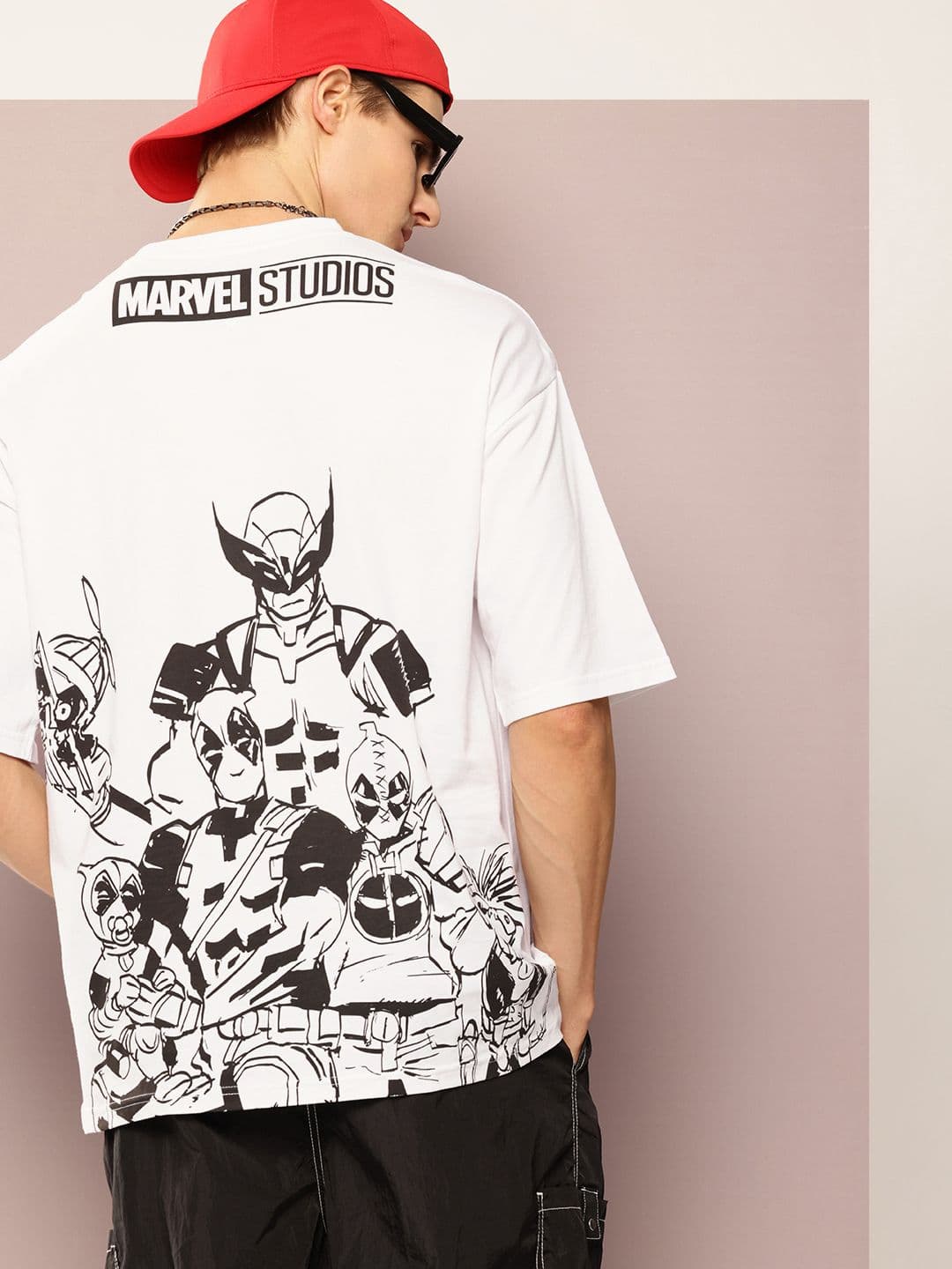 Kook N Keech Marvel Men Graphic Printed Pockets-Detailed Oversized T-shirt - view 1