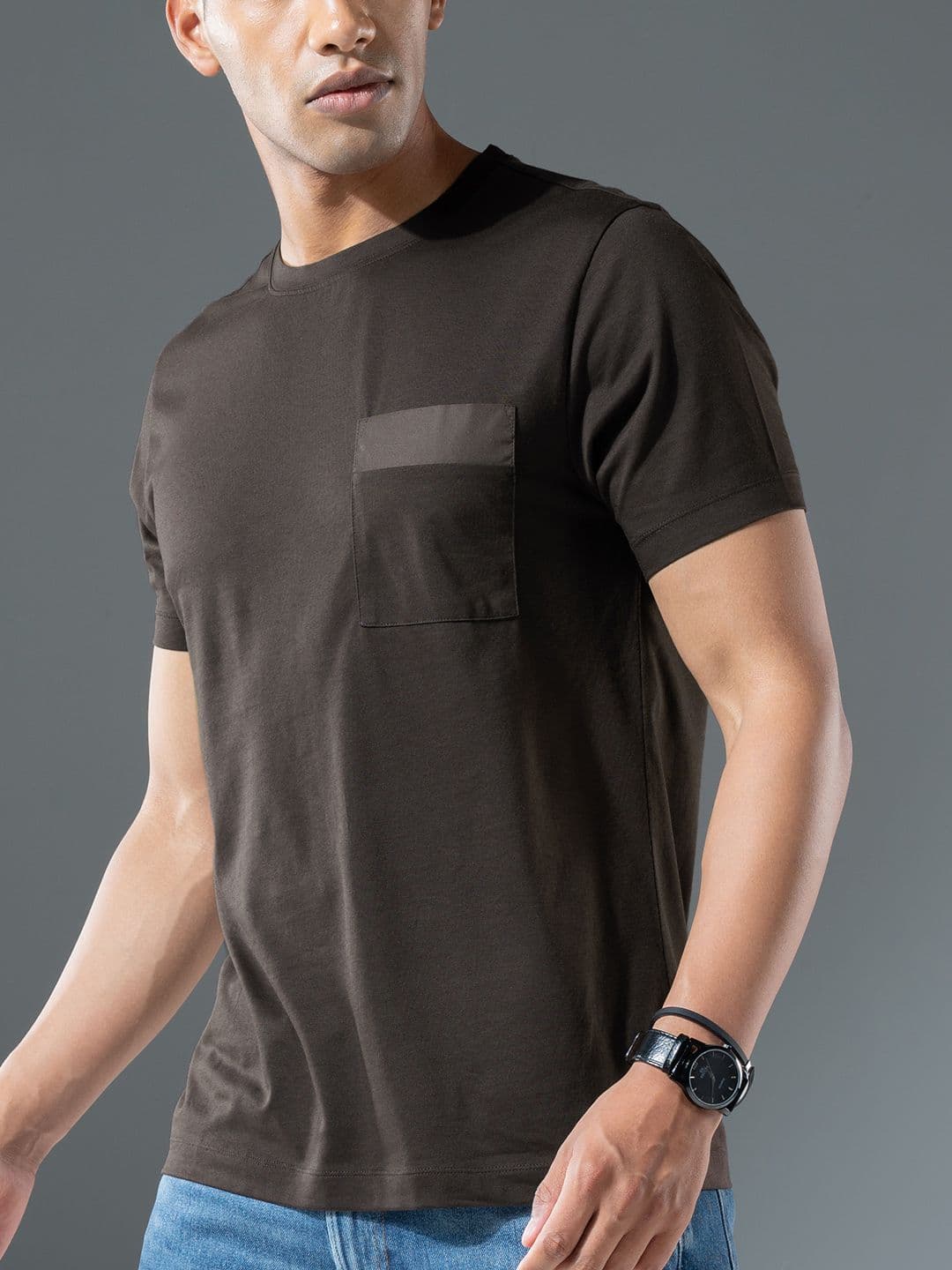 DAMENSCH Round Neck Breeze Elemental Pocket T-Shirt - view 1