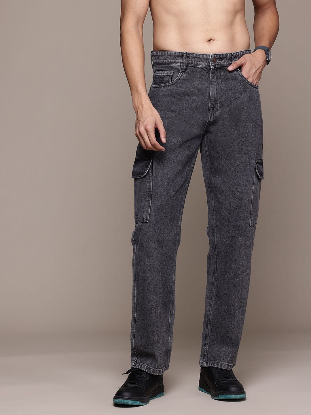 The Roadster Lifestyle Co. Men Straight Fit Jeans - view 1
