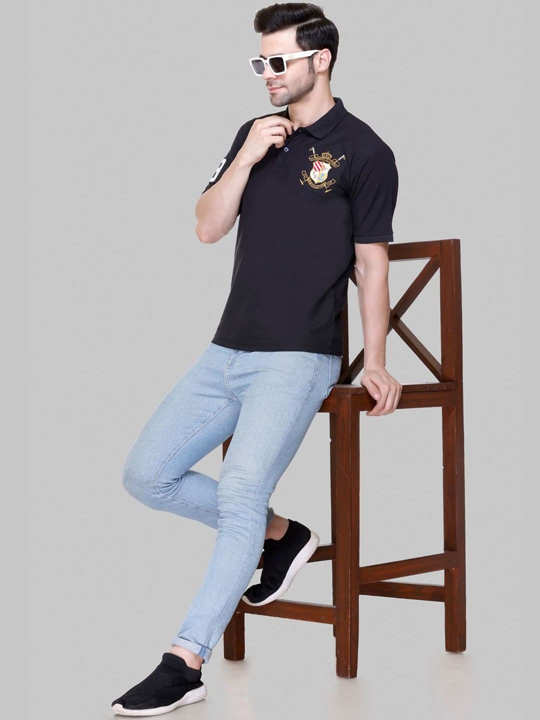 FLOSBERRY Stylish Men Embroidered Polo Collar T-shirt - view 1