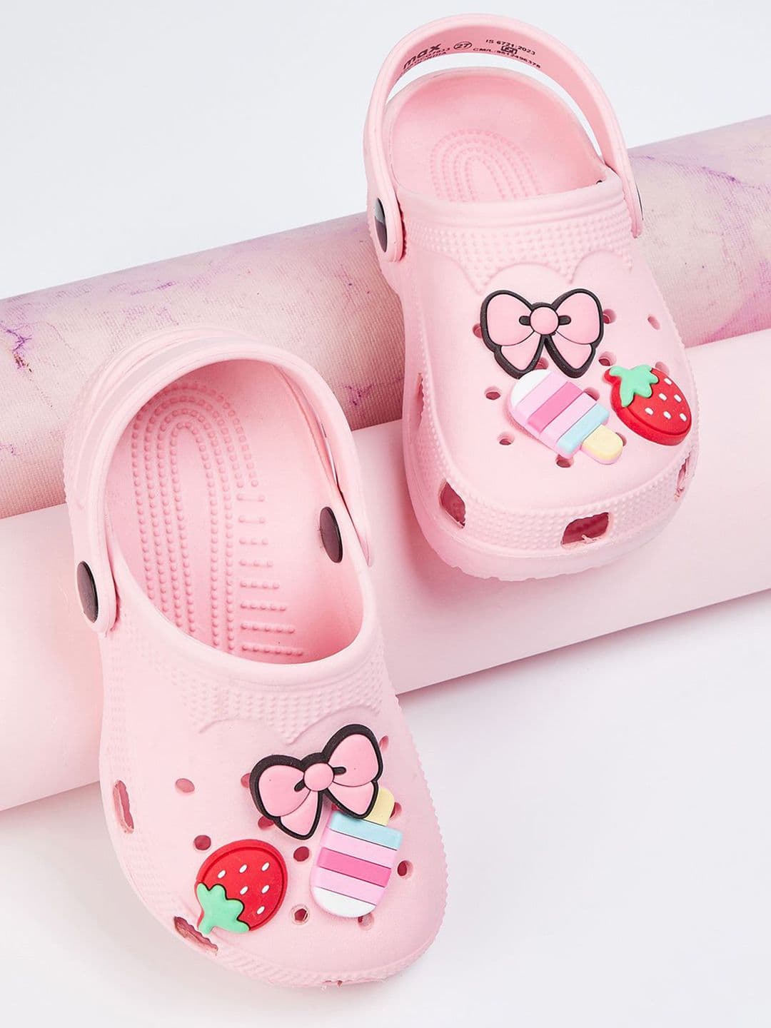 max Girls Self Design Thong Flip Flops - view 1